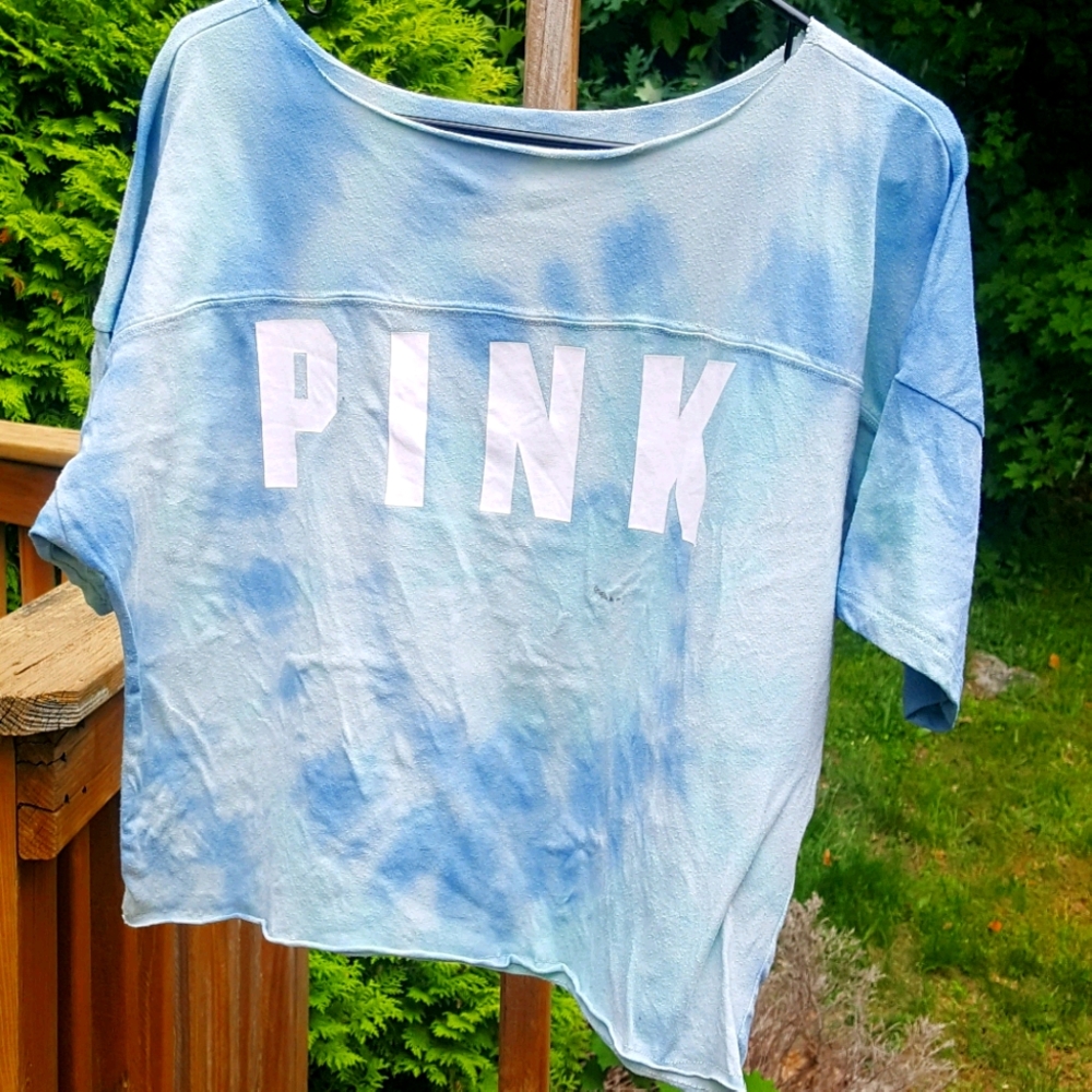 Victoria's Secret PINK tie dye crop‎